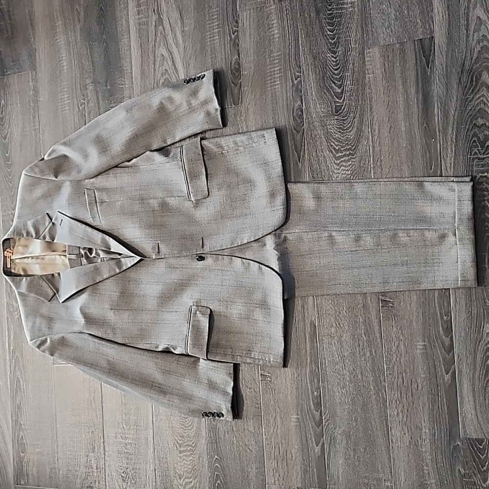 🎉 Joseph Abboud Vintage 2-piece Wool Suit 🎉